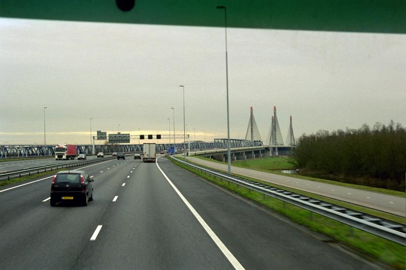 023_15a.jpg