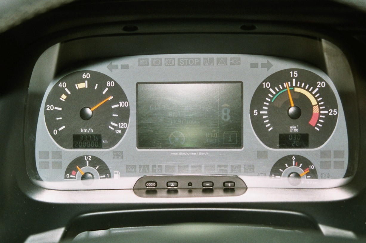 008_8.jpg