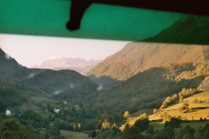 576668_LARGE13.jpg