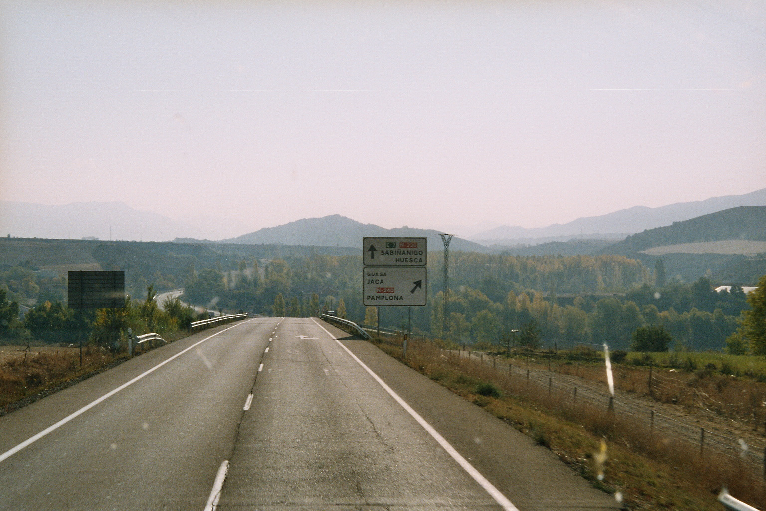 576668_LARGE21.jpg