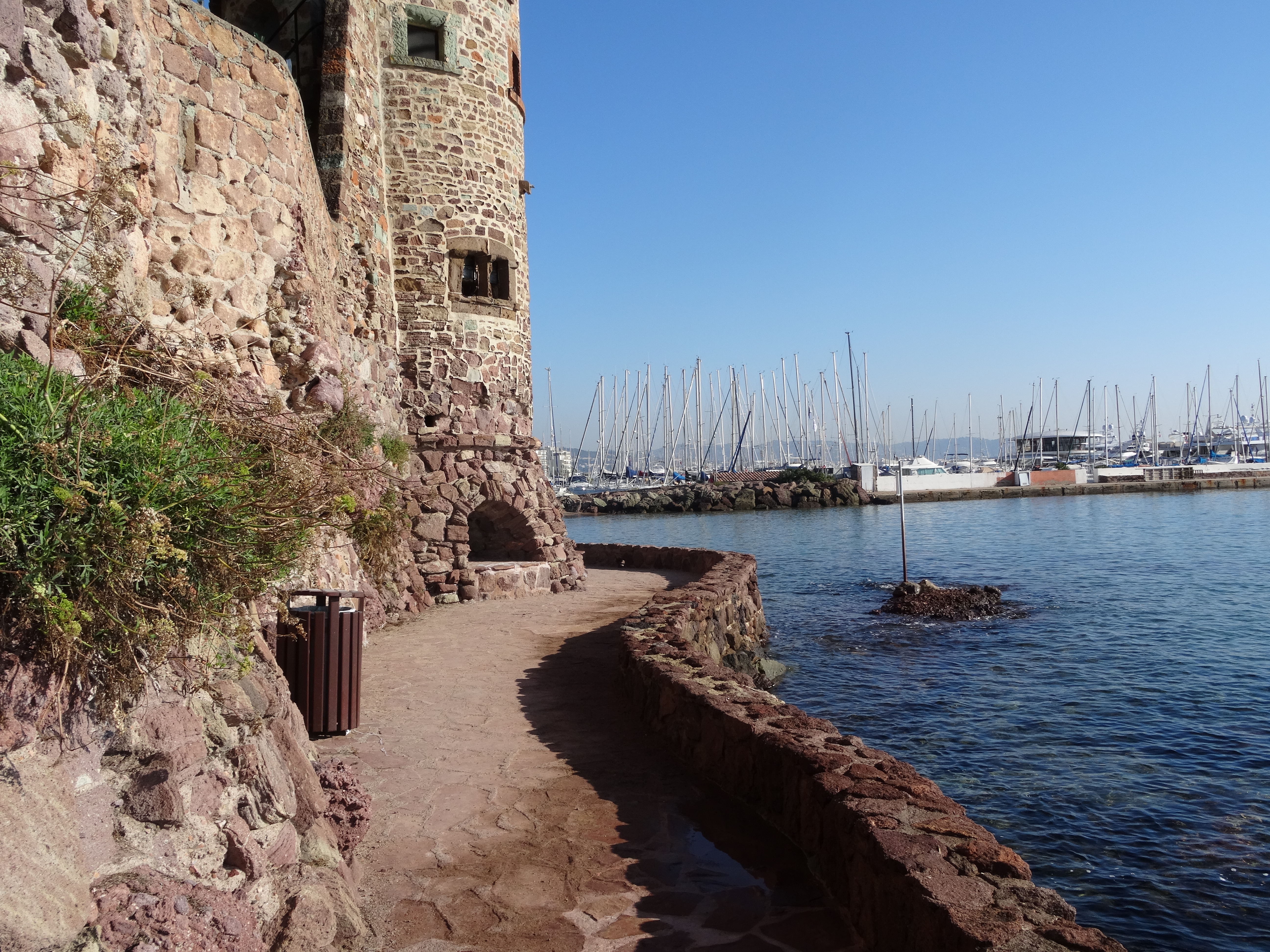 Mandelieu_ Pointe d_aiguielle_ Frejus 003.JPG